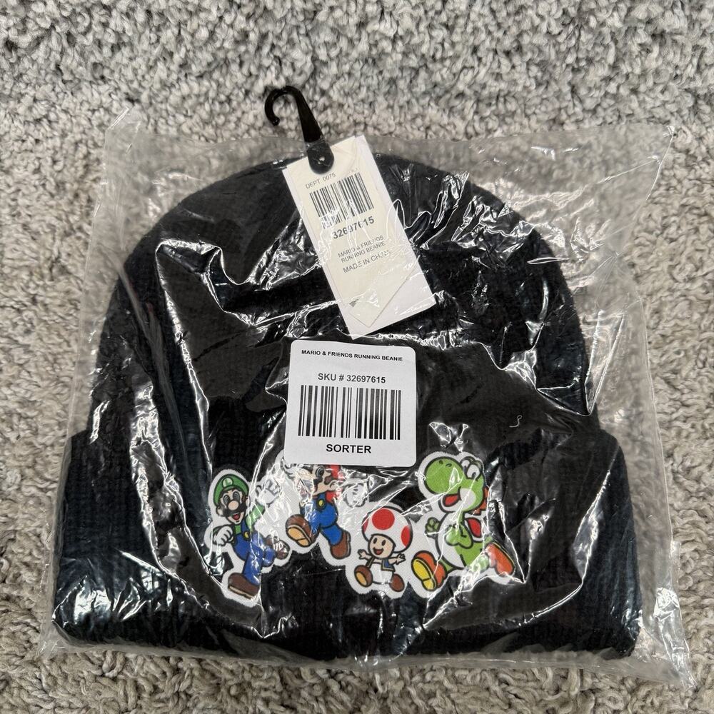 Nintendo Super Mario Bros Characters Running Knit Beanie Black New